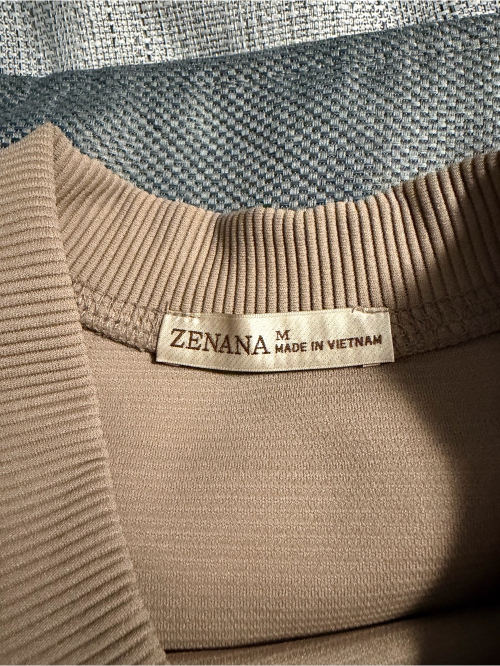 NWOT Zenana scuba ribbed crewneck sweatshirt & shorts set in sand beige - Picture 2 of 2